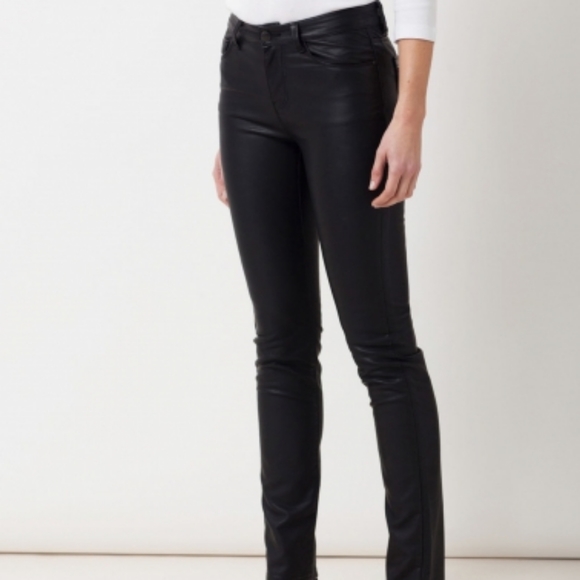 Black faux leather pants like new. - Picture 2 of 5